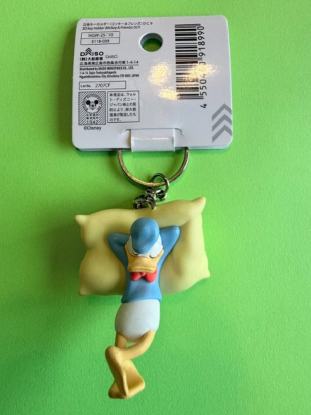Disney 3D Donald Duck Keychain Keyring NWT/Bag Charm Sleeping Duck Figure - Picture 2 of 3
